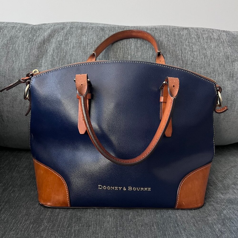 EUC Dooney & Bourke Claremont pebble leather dome satchel